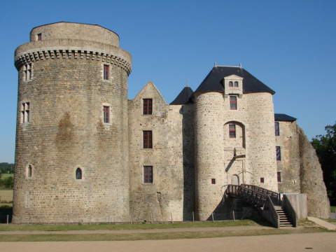 Château de Saint-Mesmin (Saint-André-sur-Sèvre)