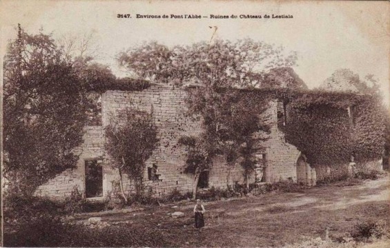 Château de Lestiala (Plomeur)