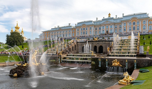Peterhof Palace (Peterhof)