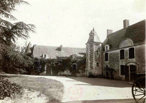 Château de Landeronde (Bécon-les-Granits)