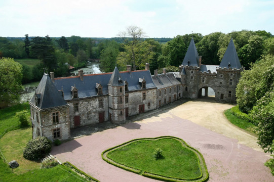 Château du Plessis (Gesté)