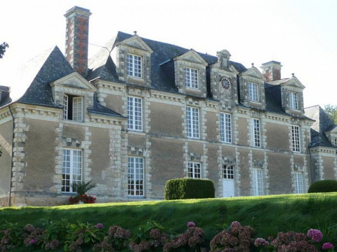 Château de La Perraudière (Lué-en-Baugeois)