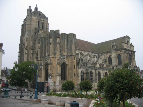 Église Saint-Pierre (Dreux)
