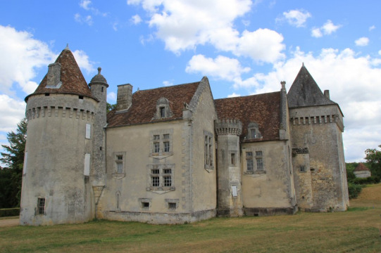 Château de Bellussière (Rudeau-Ladosse)