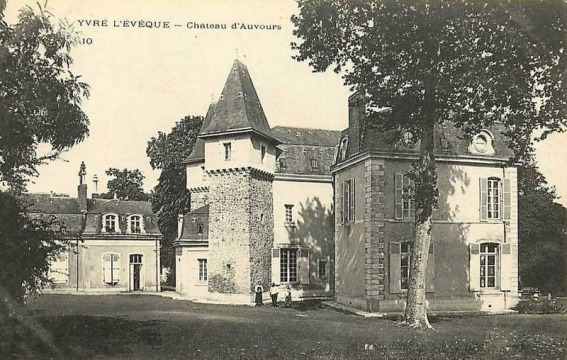 Château d'Auvours (Yvré-l'Évêque)