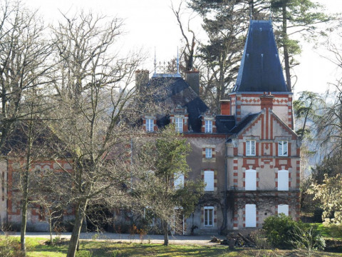 Château de Beauvert (Saint-Pierre-Laval)