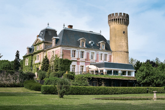 Château de Faverges (Faverges-de-la-Tour)