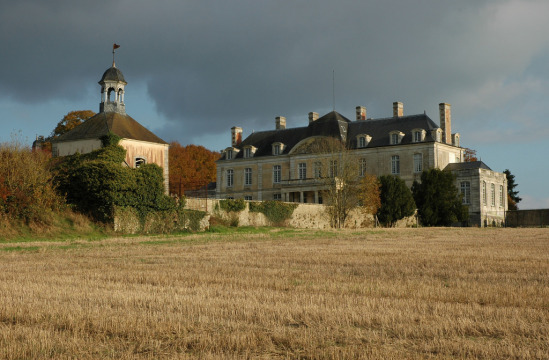 Château de Courtilloles (Saint-Rigomer-des-Bois)