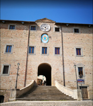 Palazzo della Rovere (San Lorenzo in Campo)