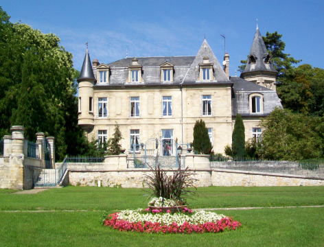 Château de Précy (Précy-sur-Oise)