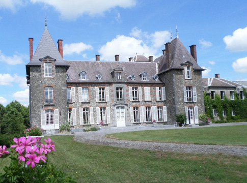 Château d'Hugemont (Dompierre-sur-Helpe)