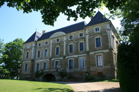 Château d'Uxelles (Chapaize)