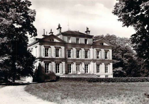 Château de Montabon (Noyen-sur-Sarthe)