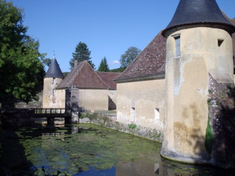 Château de la Fontaine-du-Houx (Bézu-la-Forêt)