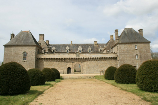 Château de Kergroadès (Brélès)