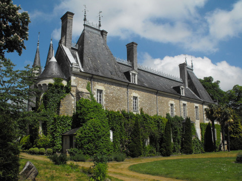 Château de Milly-le-Meugon (Gennes)