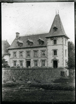Chateau de Pradines (Cheylade)
