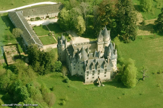 Château de Lambertie (Mialet)