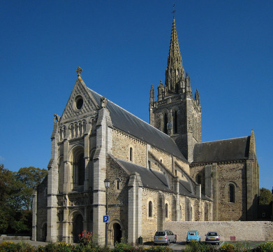 Basilique Notre-Dame d'Avesnières (Laval)