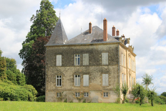 Château du Queyroix (Peyrilhac)