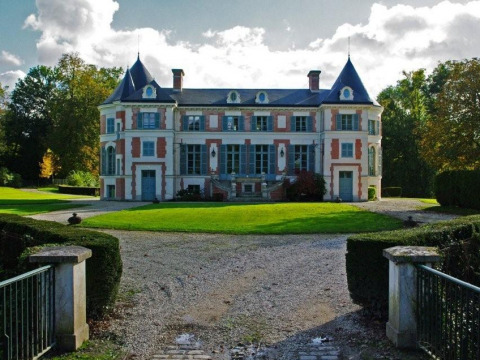 Château de Bissy (Bonnelles)