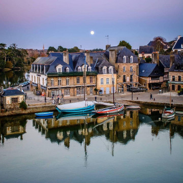 1 Place Saint-Sauveur (Auray)