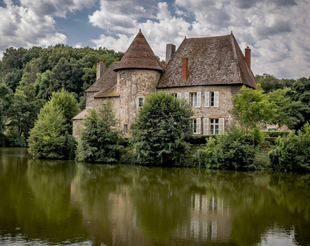 Château de Lucenier (La Chapelle-au-Mans)