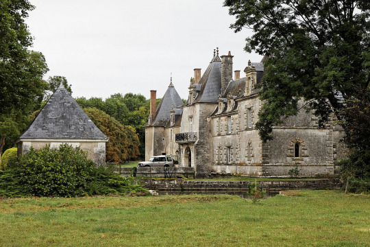 Château des Granges (Suilly-la-Tour)