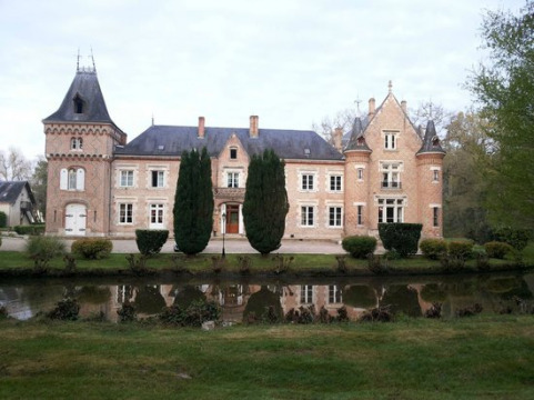 Château des Muids (La Ferté-Saint-Aubin)