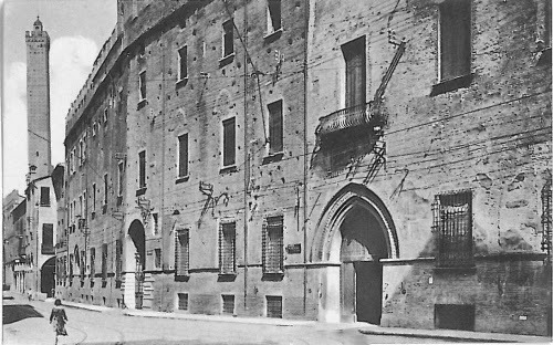Palazzo Pepoli Vecchio (Bologna)