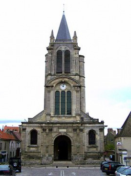 Église Saint-Pierre (Montfort-l'Amaury)