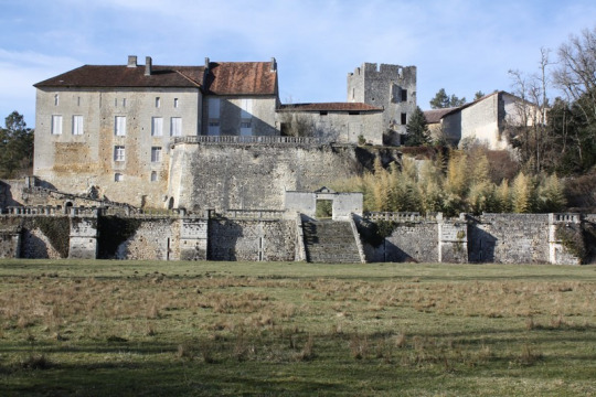 Château de Bernardières (Champeaux-et-la-Chapelle-Pommier)