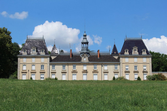 Château de Saint-Jean-le-Priche (Mâcon)
