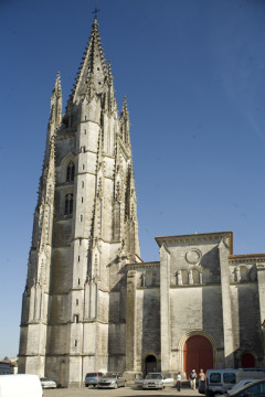 Basilique Saint-Eutrope (Saintes)