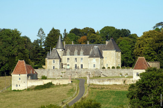 Château des Feugerets (La Chapelle-Souëf)