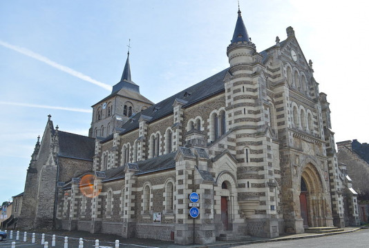 Église Saint-Pierre (Chanzeaux)