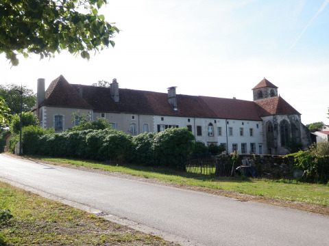 Couvent des Cordeliers (Les Thons)