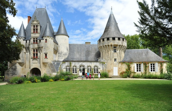 Château de Javarzay (Chef-Boutonne)