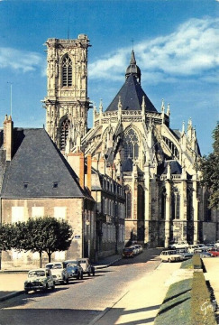 Cathédrale Saint-Cyr-et-Sainte-Julitte (Nevers)