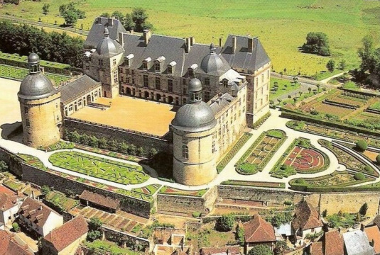 Château de Hautefort (Hautefort)