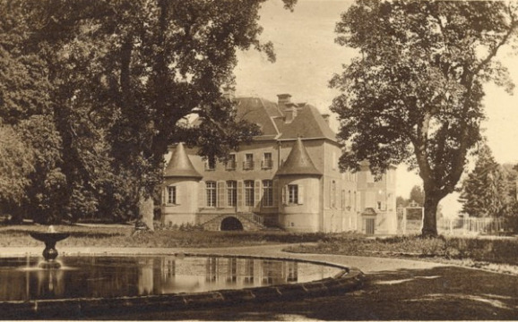 Château de Theix (Saint-Genès-Champanelle)