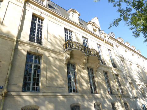 Hôtel de Lauzun (Paris)