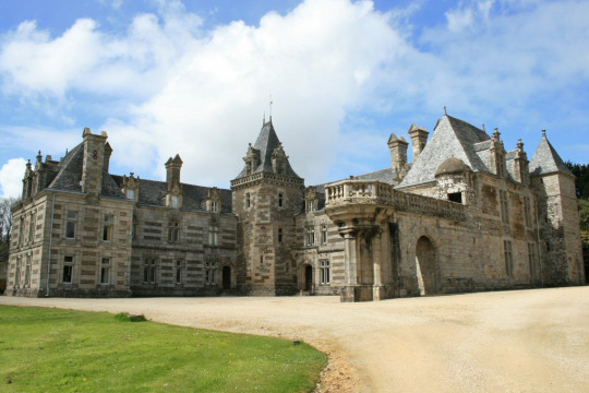 Château de Keruzoret (Plouvorn)