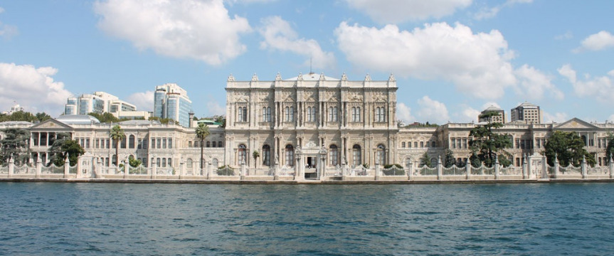 Dolmabahçe Sarayı (İstanbul)