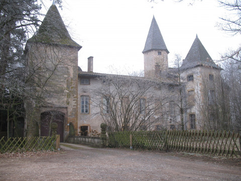 Château d'Estours (Crêches-sur-Saône)