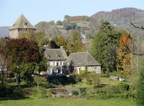 Château de Lescure (Saint-Martin-sous-Vigouroux)