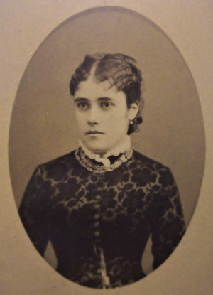 Portrait de Marie-Louise Bineaud (1860 - 1907)