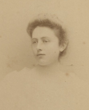 Portrait de Marie-Madeleine Istria (1868 - 1921)