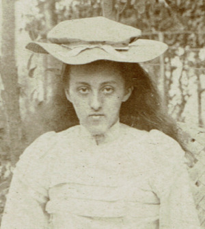 Portrait de Gisèle d'Aurelle de Paladines (1890 - 1927)