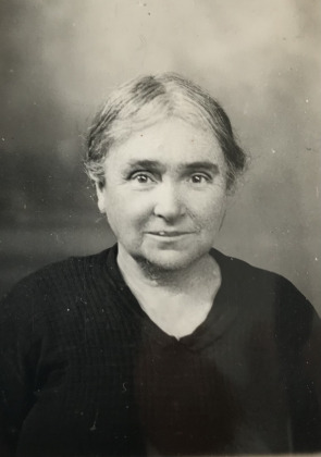 Portrait de Angeline Guibault (1880 - )
